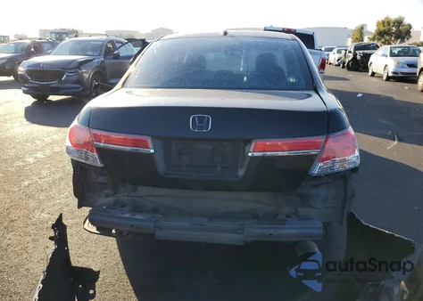2011 Honda Accord Exl z USA, uszkodzony, nr VIN 1HGCP2F89BA096906
